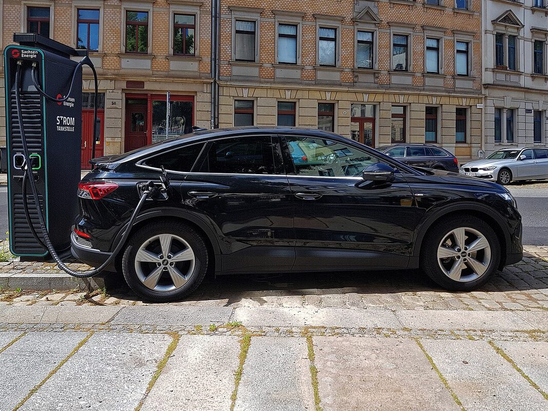 Audi Q4 e-tron Recall Adds 9,048 US Vehicles With an 80% Charge Cap, Pushing the VW Group Battery Recall to 85,402 EVs