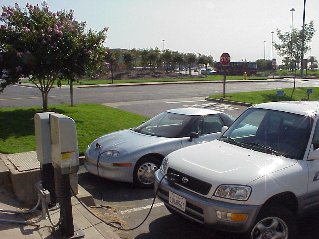 California's Charger Reliability Rules Now Require OCPP 2.0.1 on New Publicly Funded Fast Chargers, With a Sacramento Test Lab Behind Them