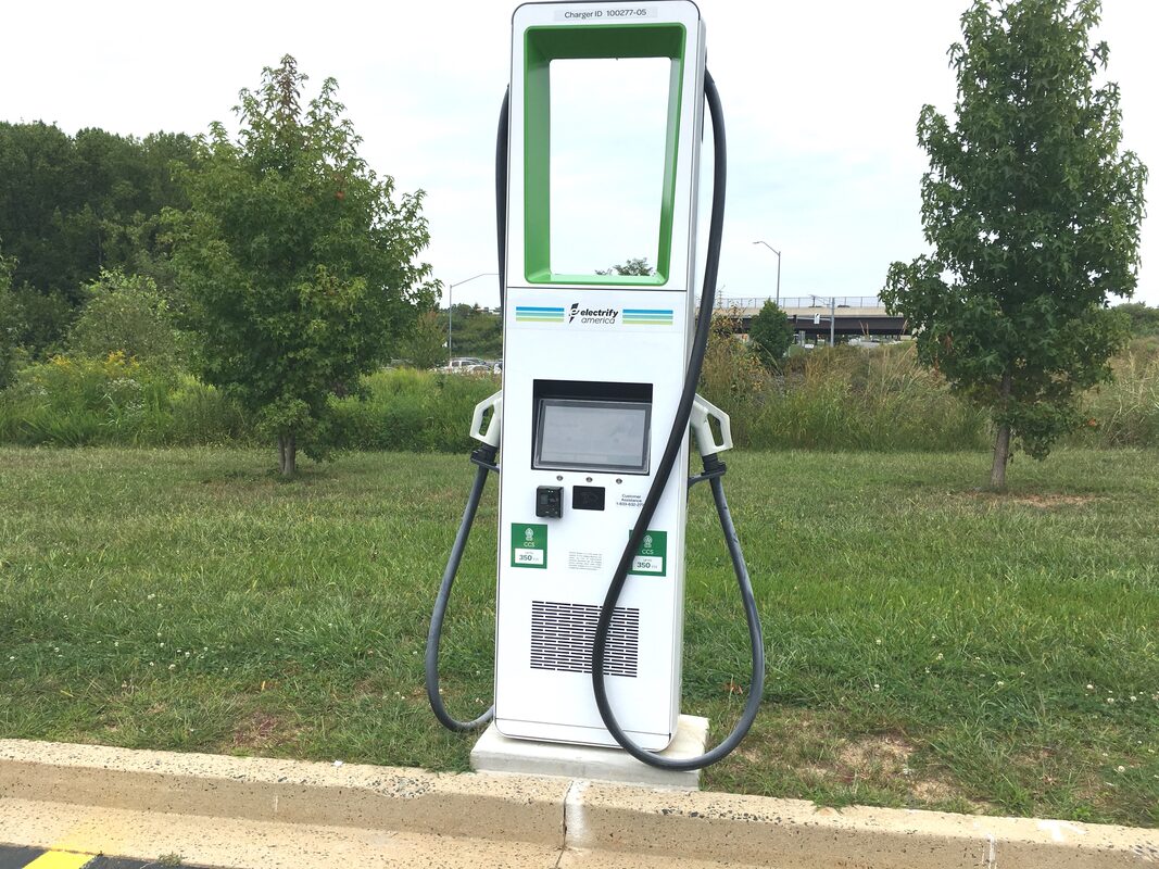 Electrify America opens its largest station yet: 24 CCS chargers at up to 350 kW in Orlando