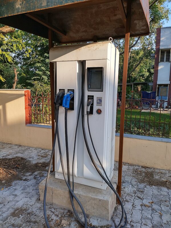 Jio-bp and Kia India Link Charging Apps: 23,500+ Points in MyKia, 125 Kia Dealer DC Chargers Headed to Jio-bp