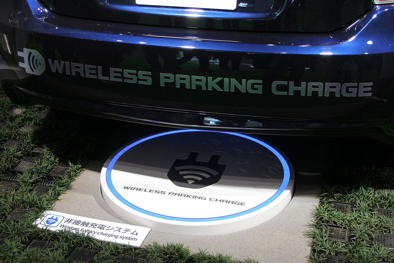 Porsche Starts Selling 11 kW Wireless Home Charging for the Cayenne Electric in Europe